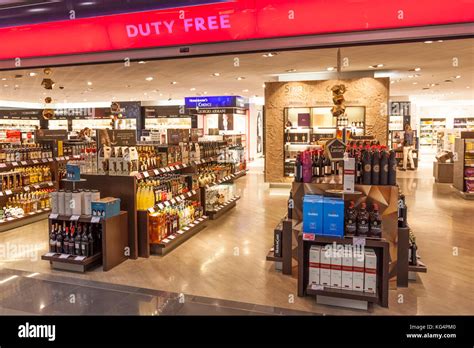 frankfurt airport duty free shopping.